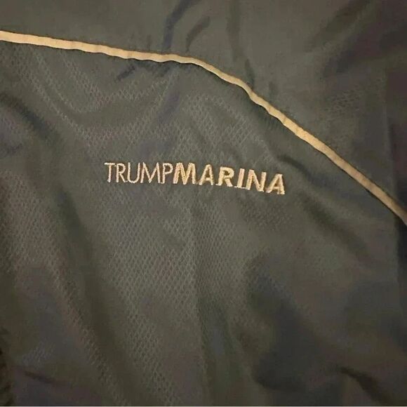 ELECTION 2025 Trump Marina Vibtage port authority men’s blue windbreaker si… - Picture 2 of 4